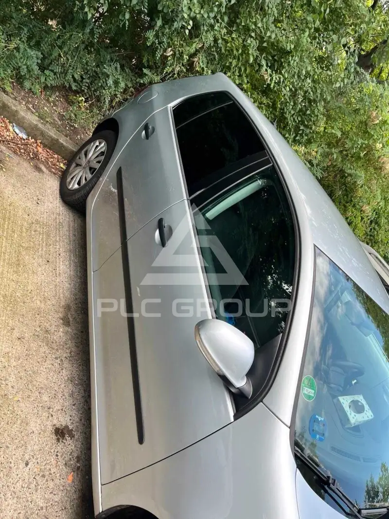 2004 Volkswagen GOLF