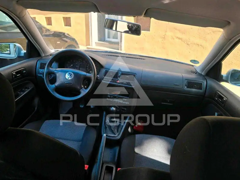 2004 Volkswagen GOLF