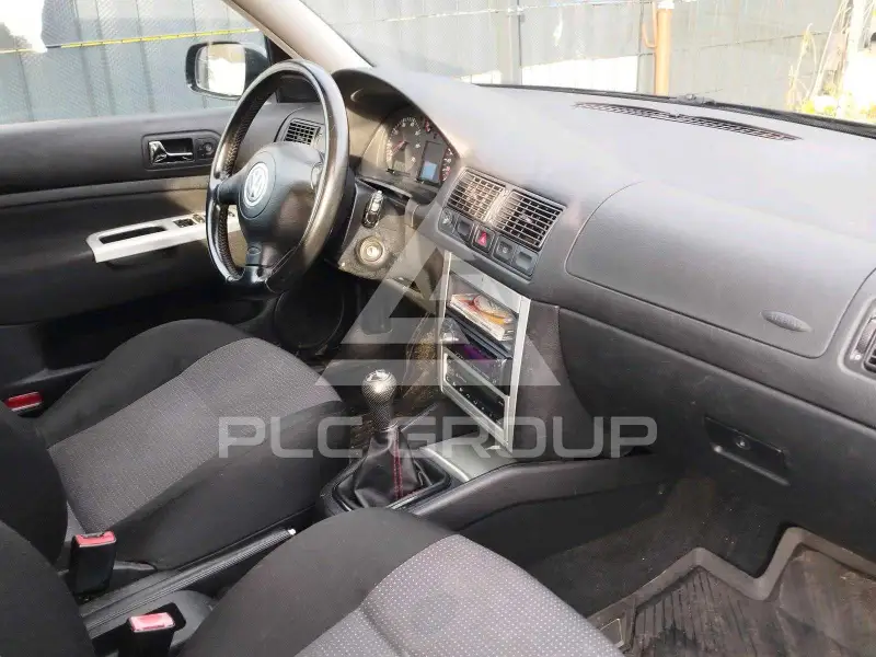 2004 Volkswagen GOLF