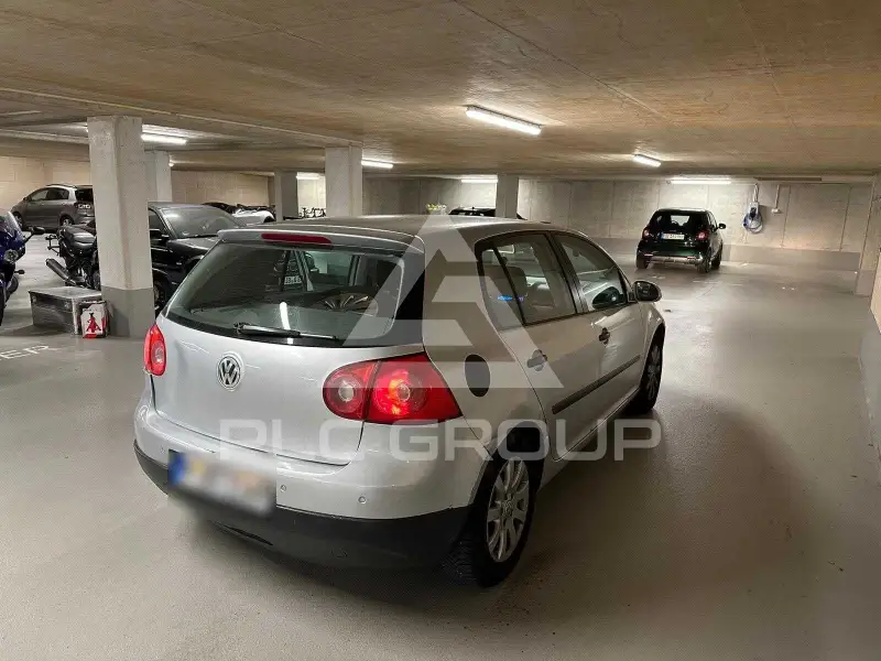 2004 Volkswagen GOLF