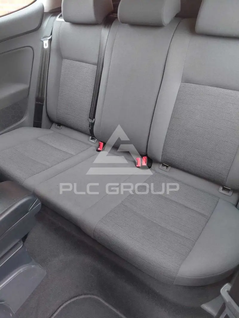 2004 Volkswagen GOLF