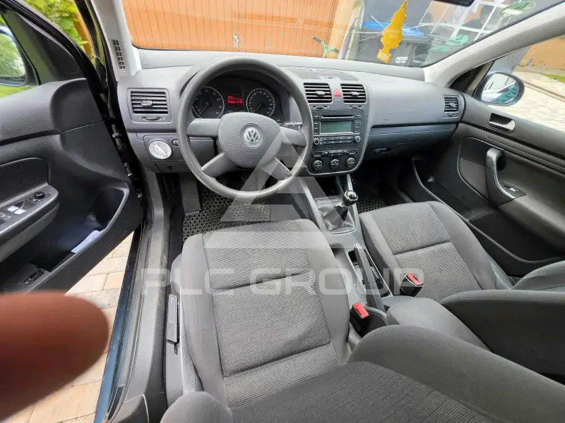 2004 Volkswagen GOLF
