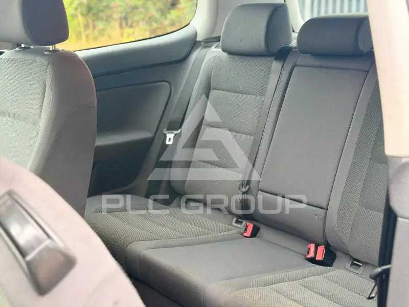 2004 Volkswagen GOLF