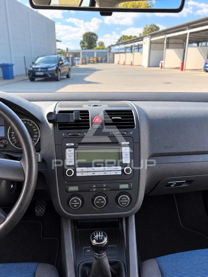 2004 Volkswagen GOLF