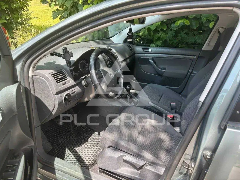 2004 Volkswagen GOLF