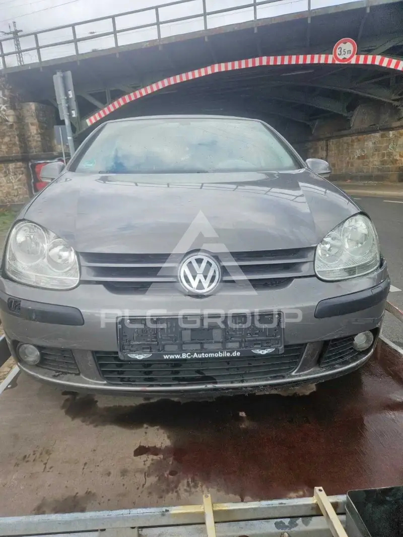 2004 Volkswagen GOLF