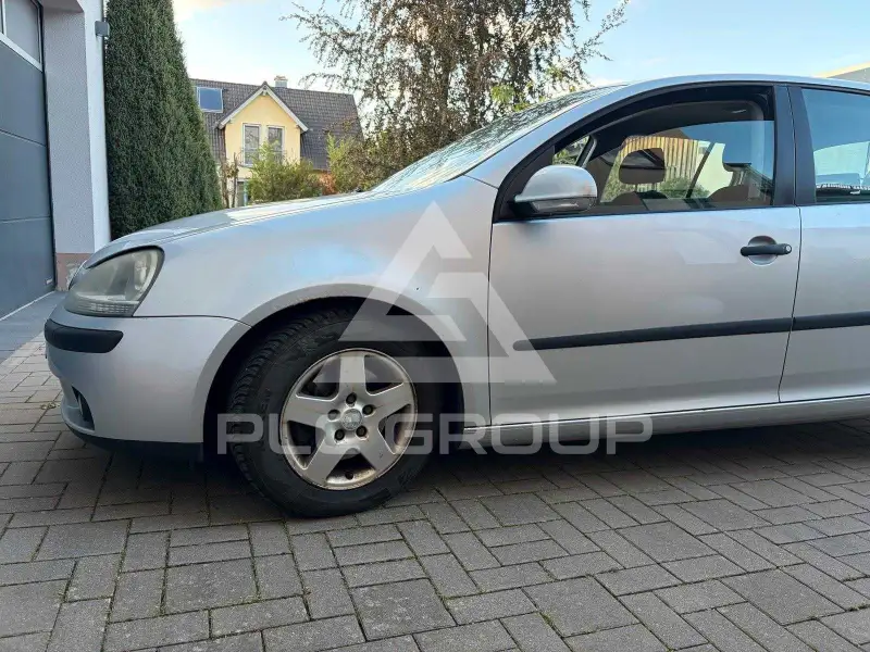 2004 Volkswagen GOLF