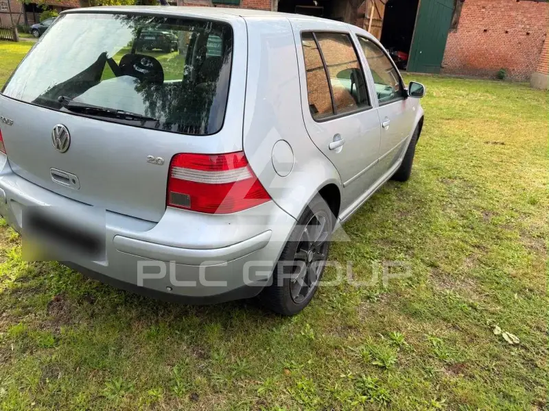 2004 Volkswagen GOLF
