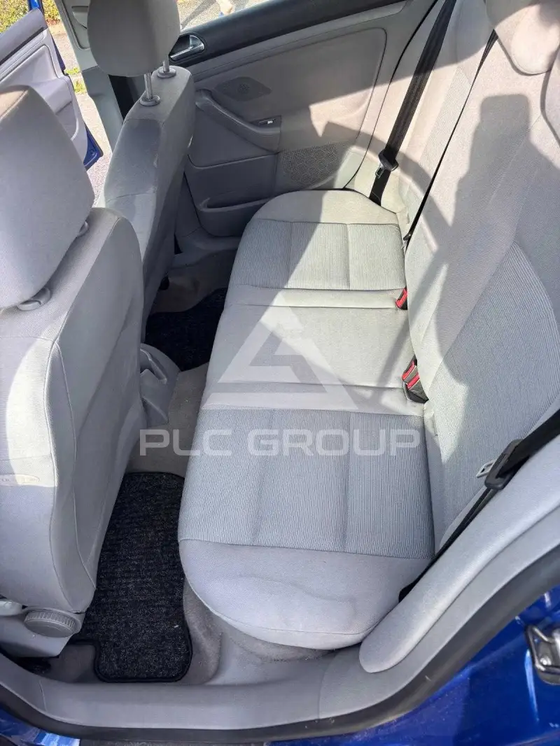 2004 Volkswagen GOLF