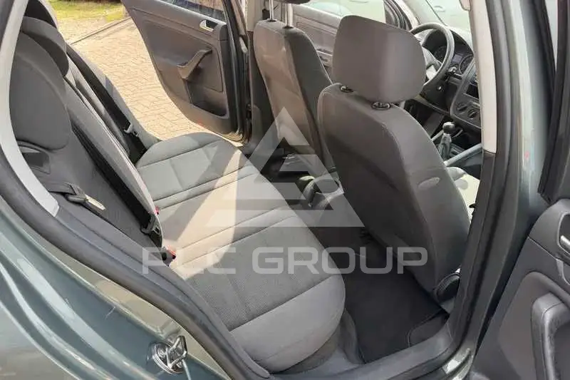 2004 Volkswagen GOLF