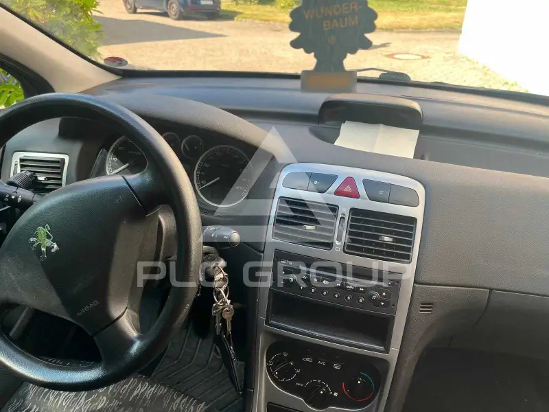 2004 Volkswagen GOLF