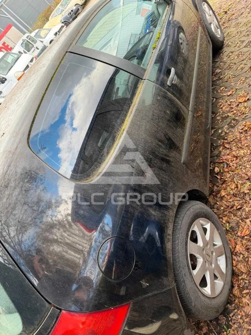 2004 Volkswagen GOLF