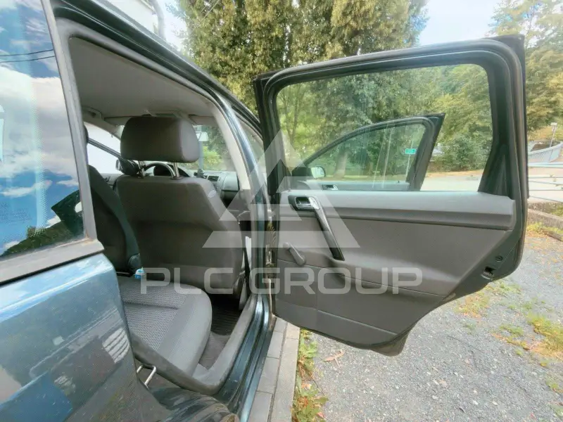 2004 Volkswagen GOLF