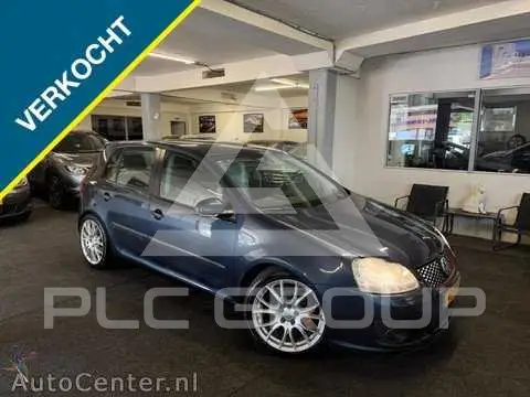 2004 Volkswagen GOLF