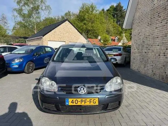 2004 Volkswagen GOLF