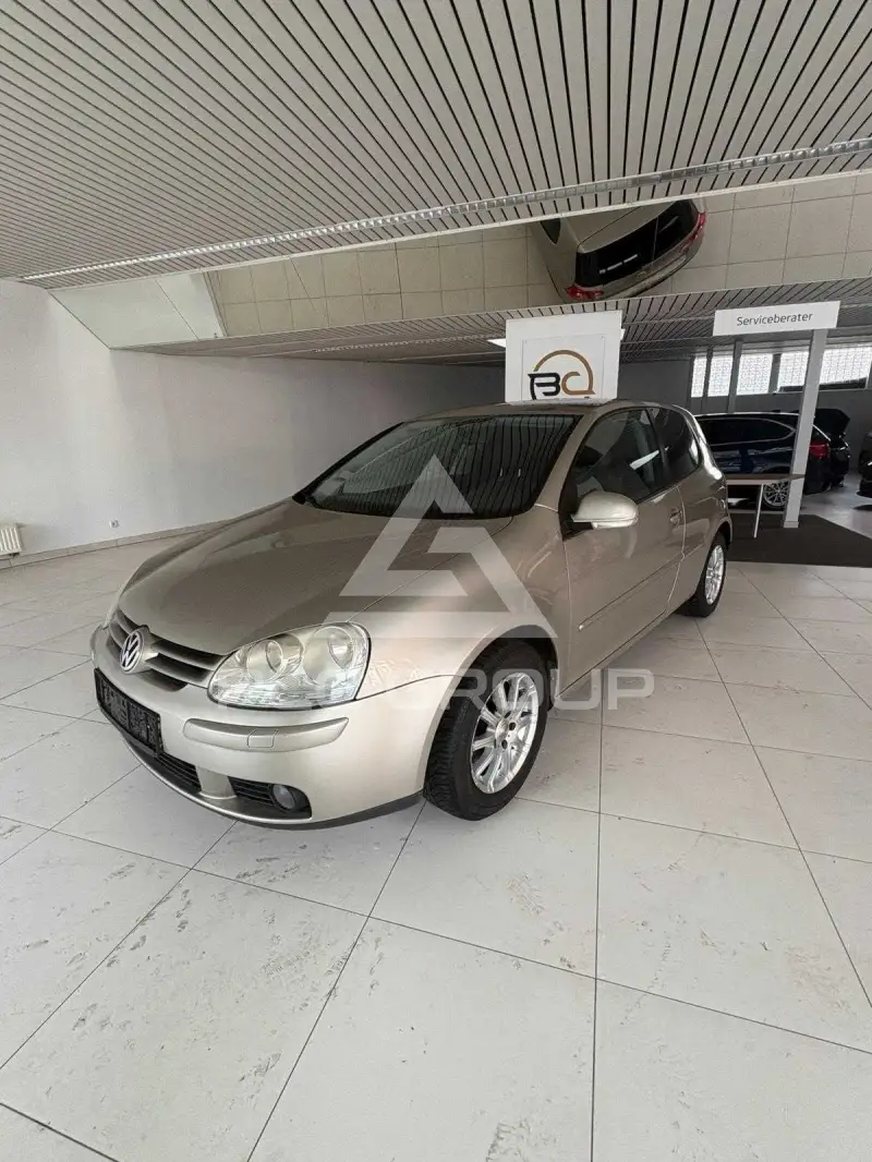 2004 Volkswagen GOLF