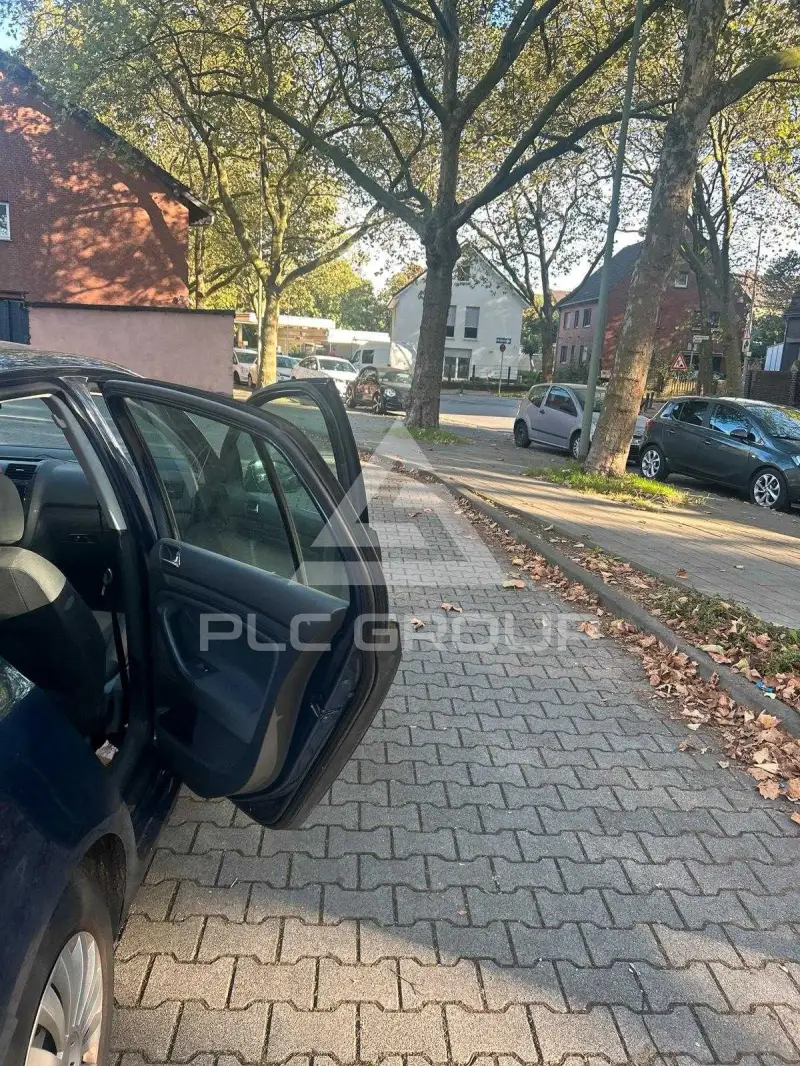 2004 Volkswagen GOLF