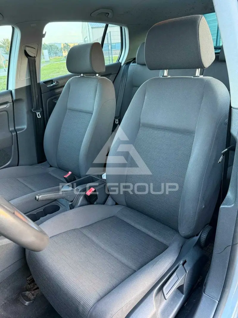 2004 Volkswagen GOLF