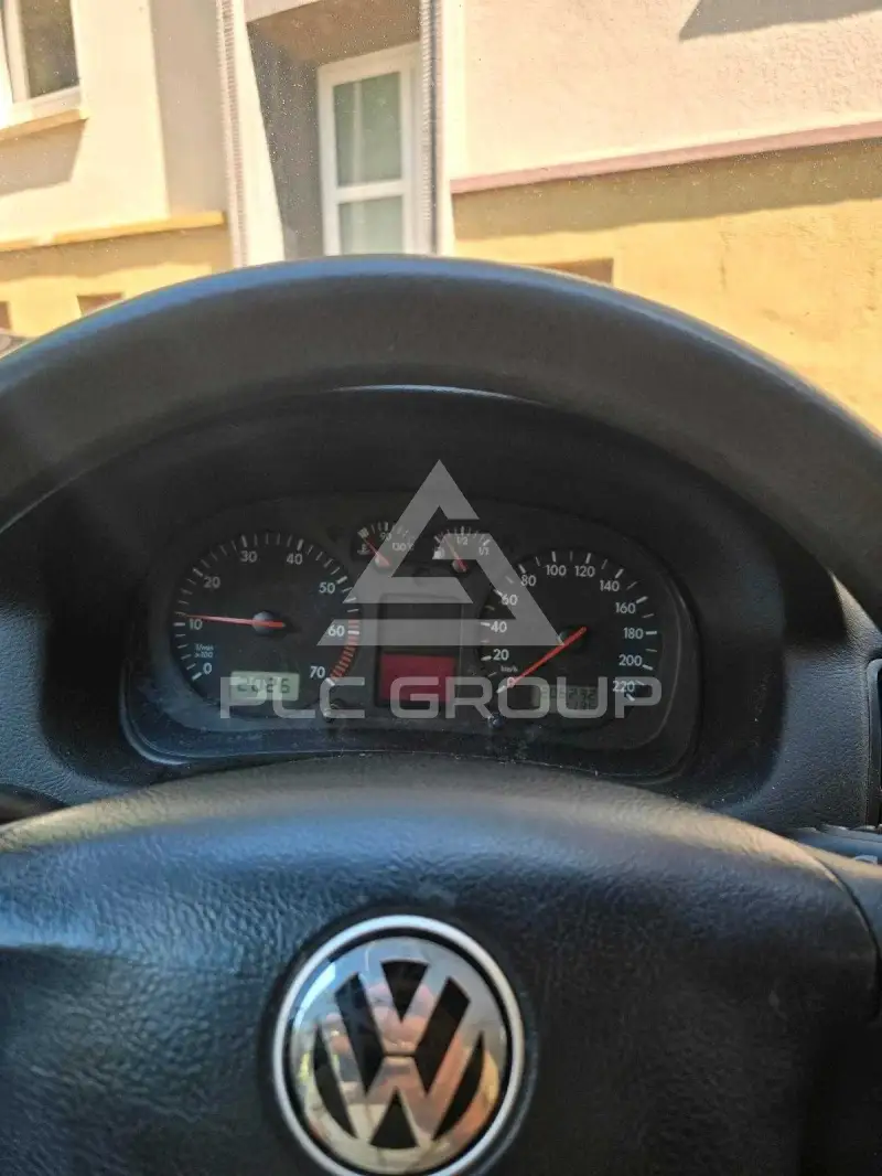 2004 Volkswagen GOLF