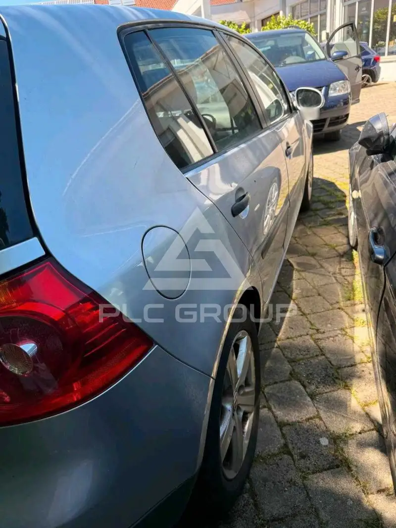 2004 Volkswagen GOLF