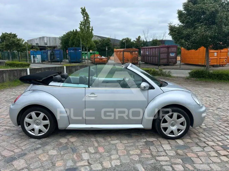 2004 Volkswagen BEETLE