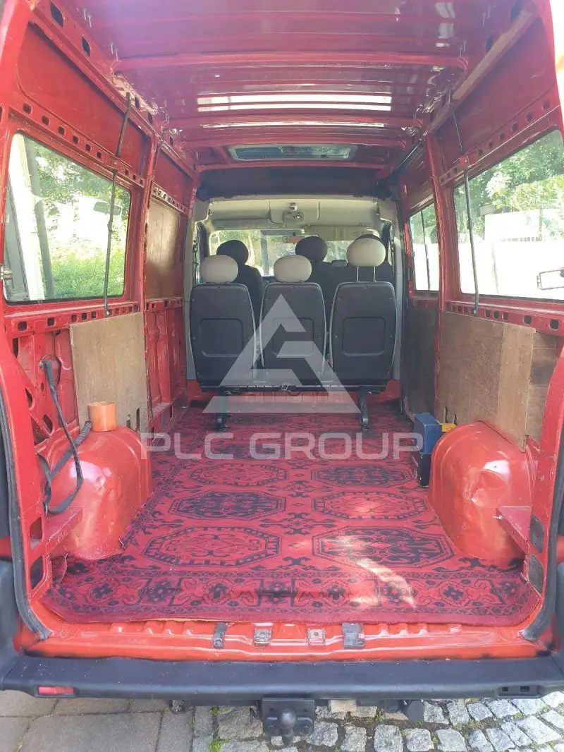 2004 Renault Master