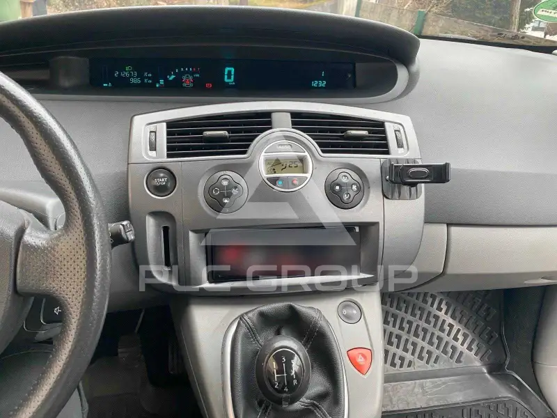 2004 Renault Scenic