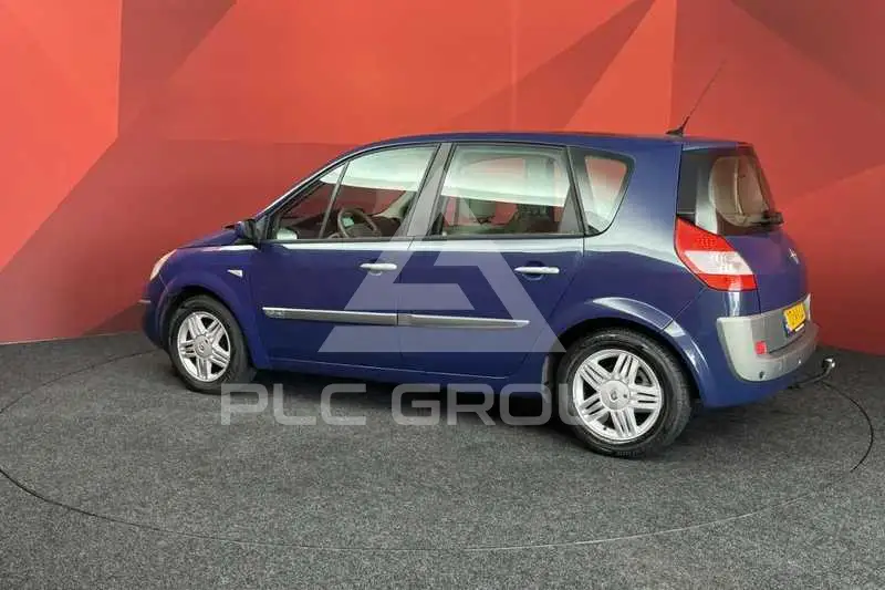 2004 Renault Scenic