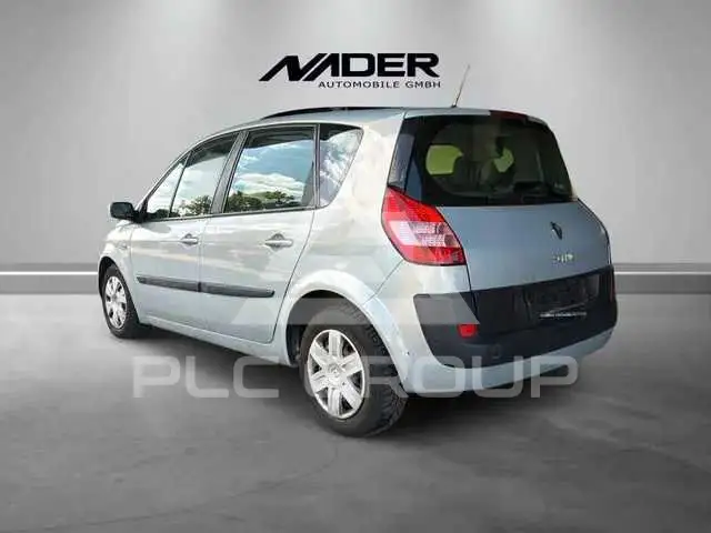 2004 Renault Scenic