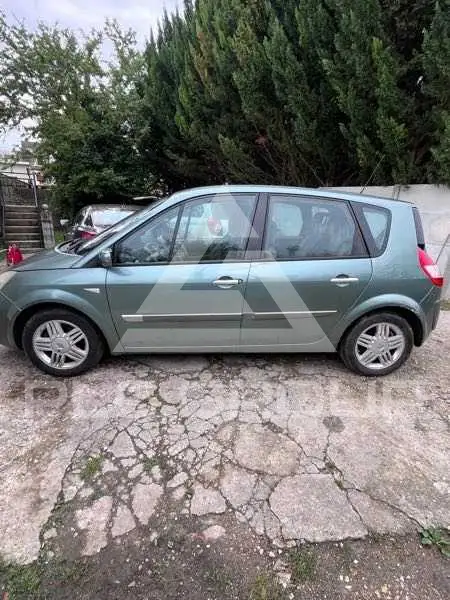 2004 Renault Scenic