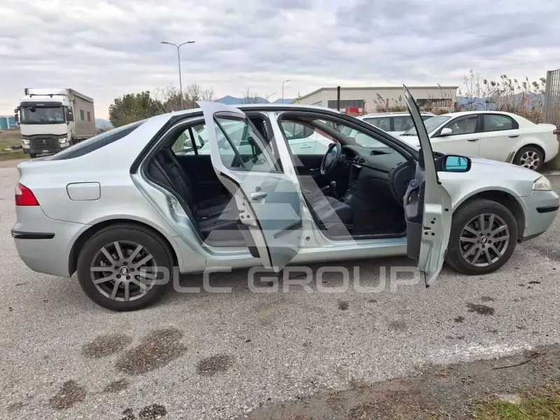 2004 Renault Laguna