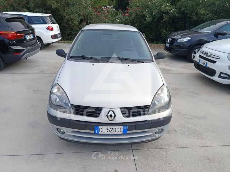 2004 Renault Clio