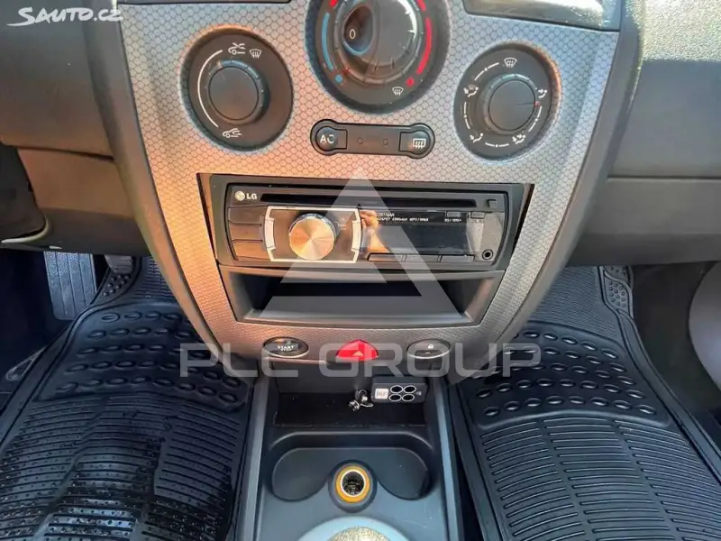 2004 Renault Megane