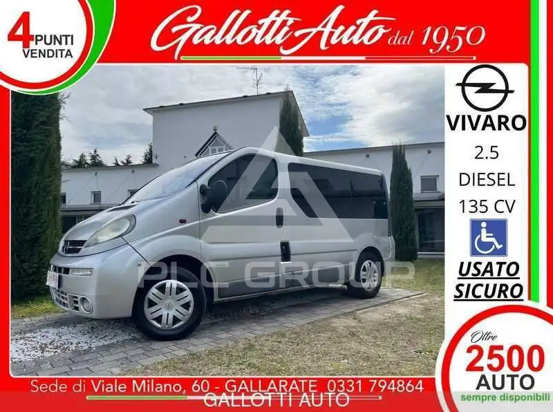 2004 Opel Vivaro