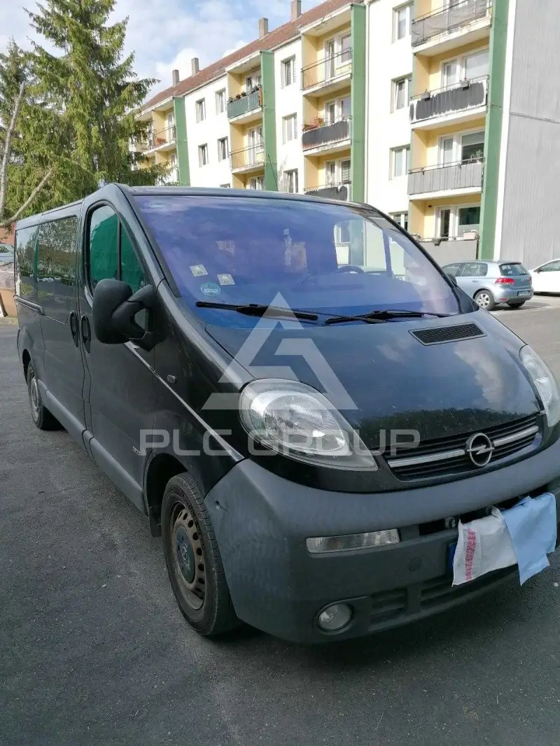 2004 Opel Vivaro