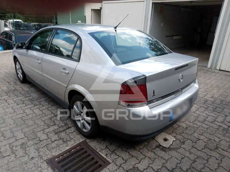 2004 Opel Vectra