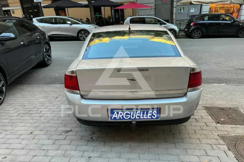 2004 Opel Vectra