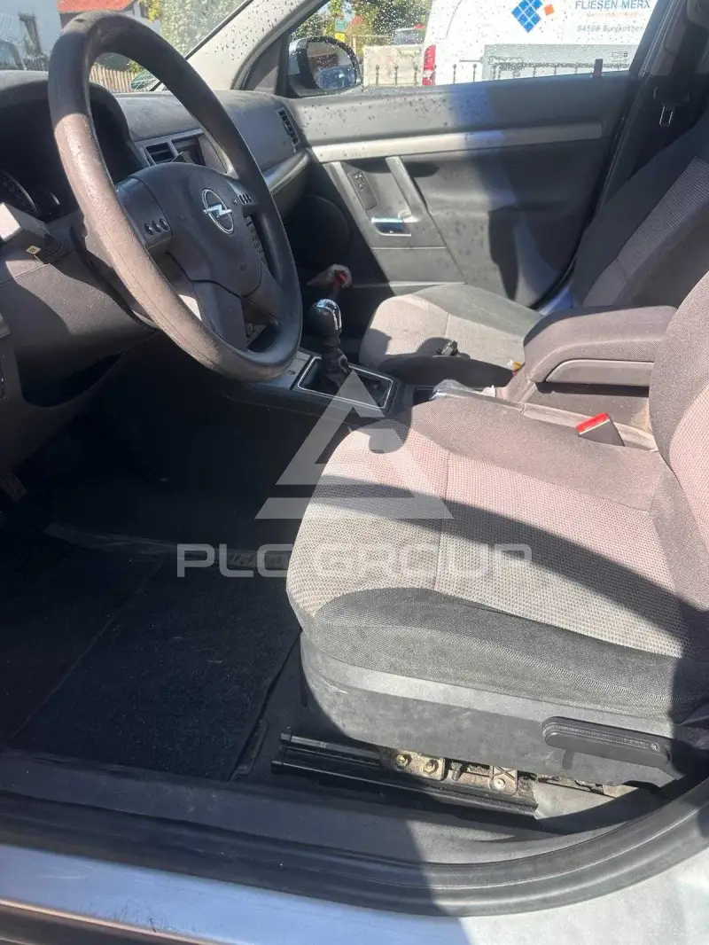2004 Opel Vectra