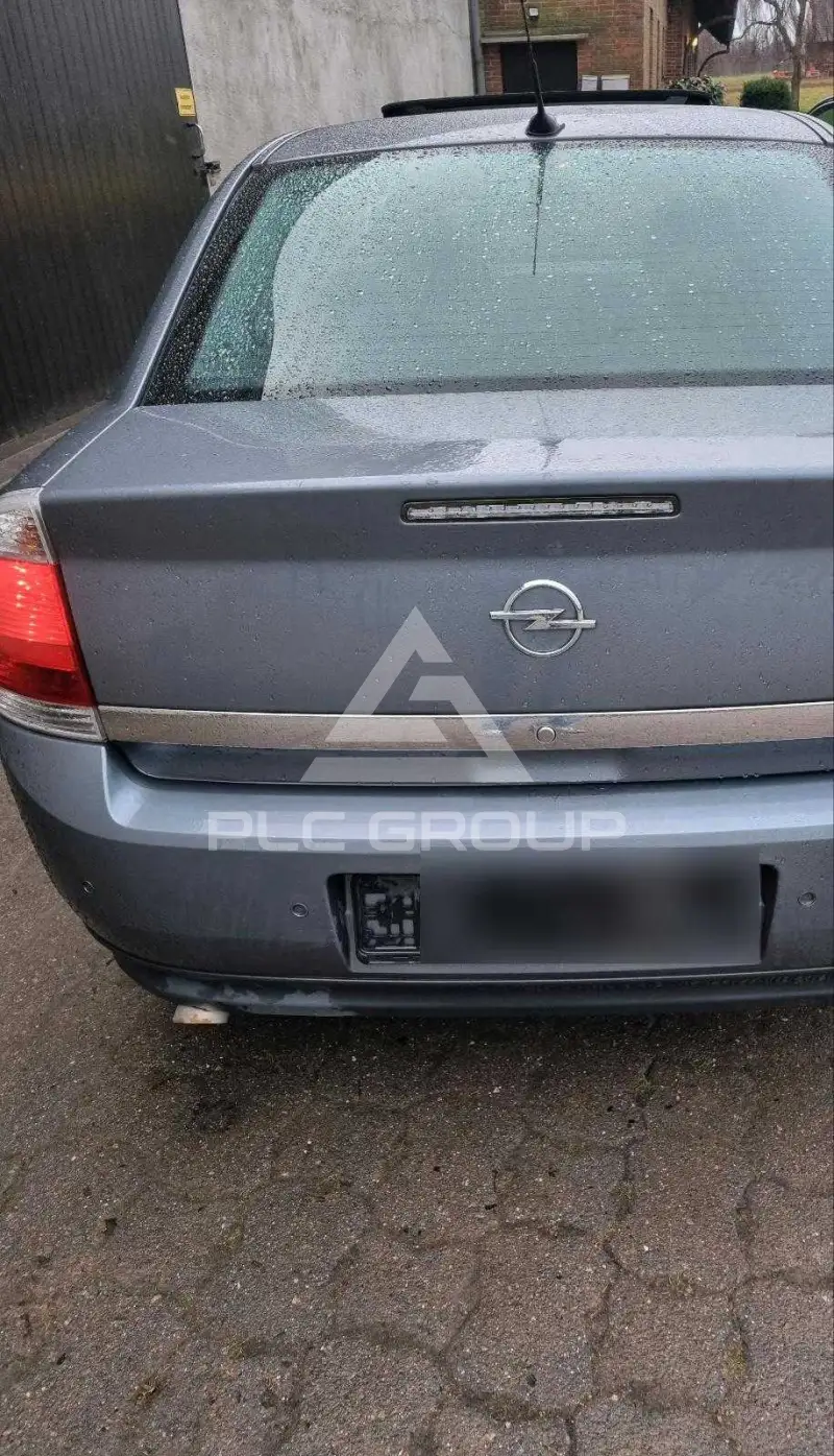 2004 Opel Vectra
