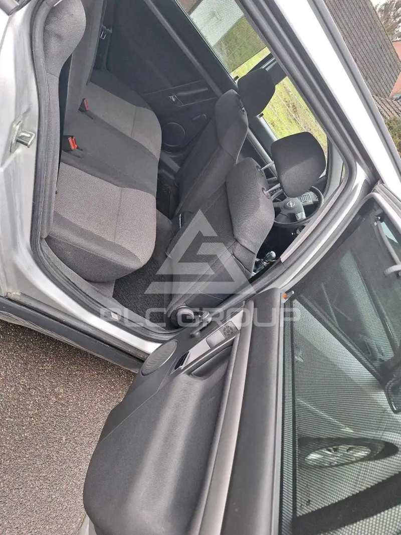 2004 Opel Vectra