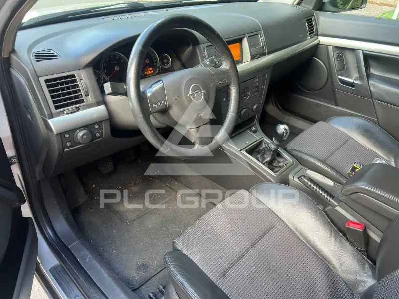 2004 Opel Vectra