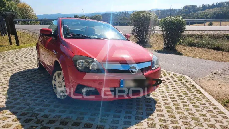 2004 Opel Tigra