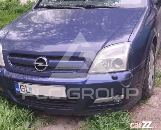 2004 Opel Signum