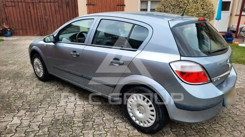 2004 Opel Astra