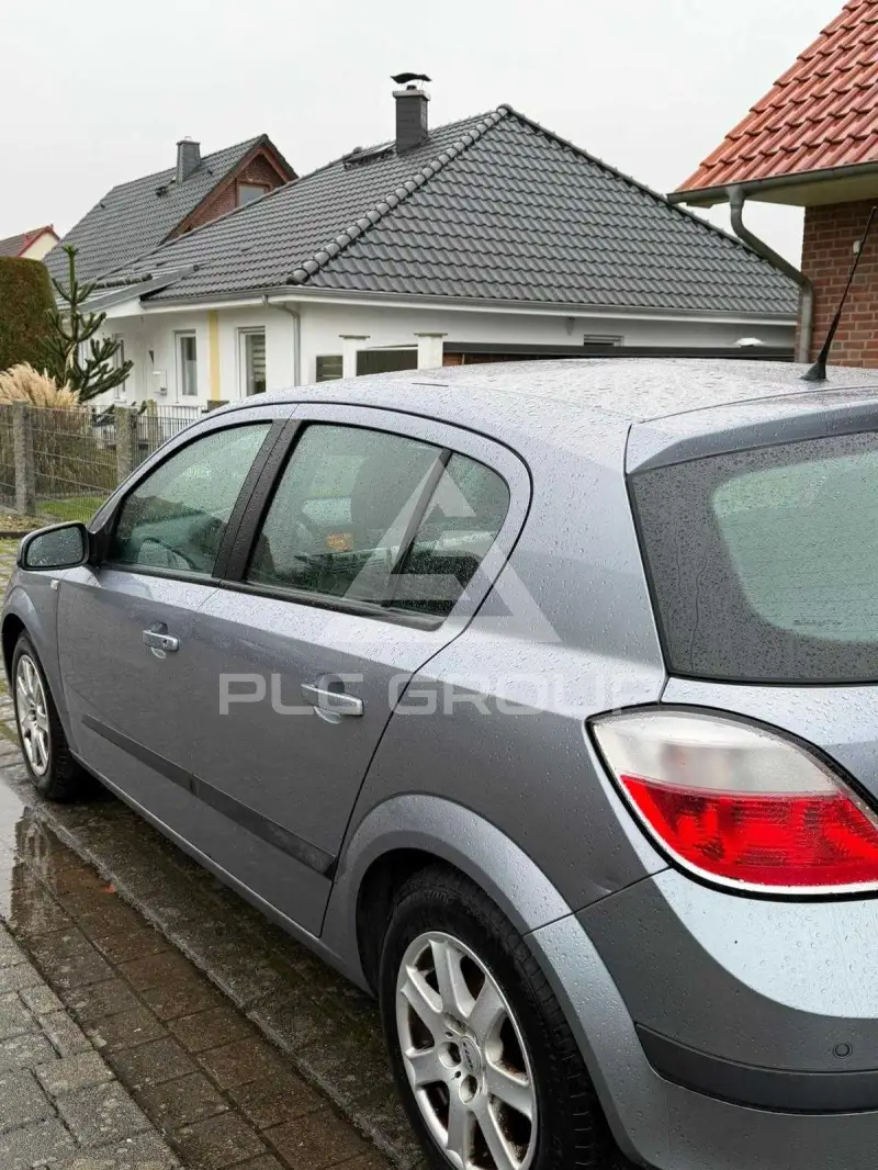 2004 Opel Astra
