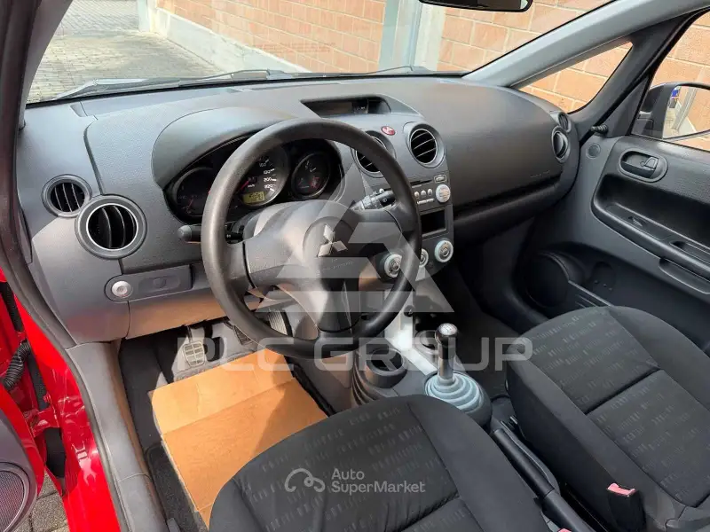 2005 Mitsubishi Colt