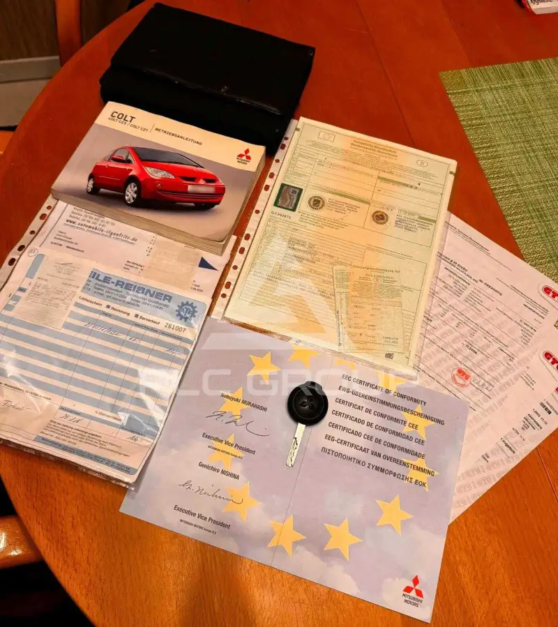 2005 Mitsubishi Colt