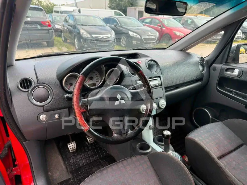 2005 Mitsubishi Colt