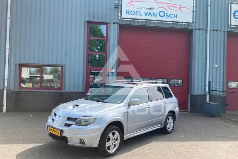 2005 Mitsubishi OUTLANDER