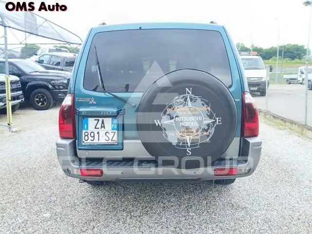 2005 Mitsubishi PAJARO